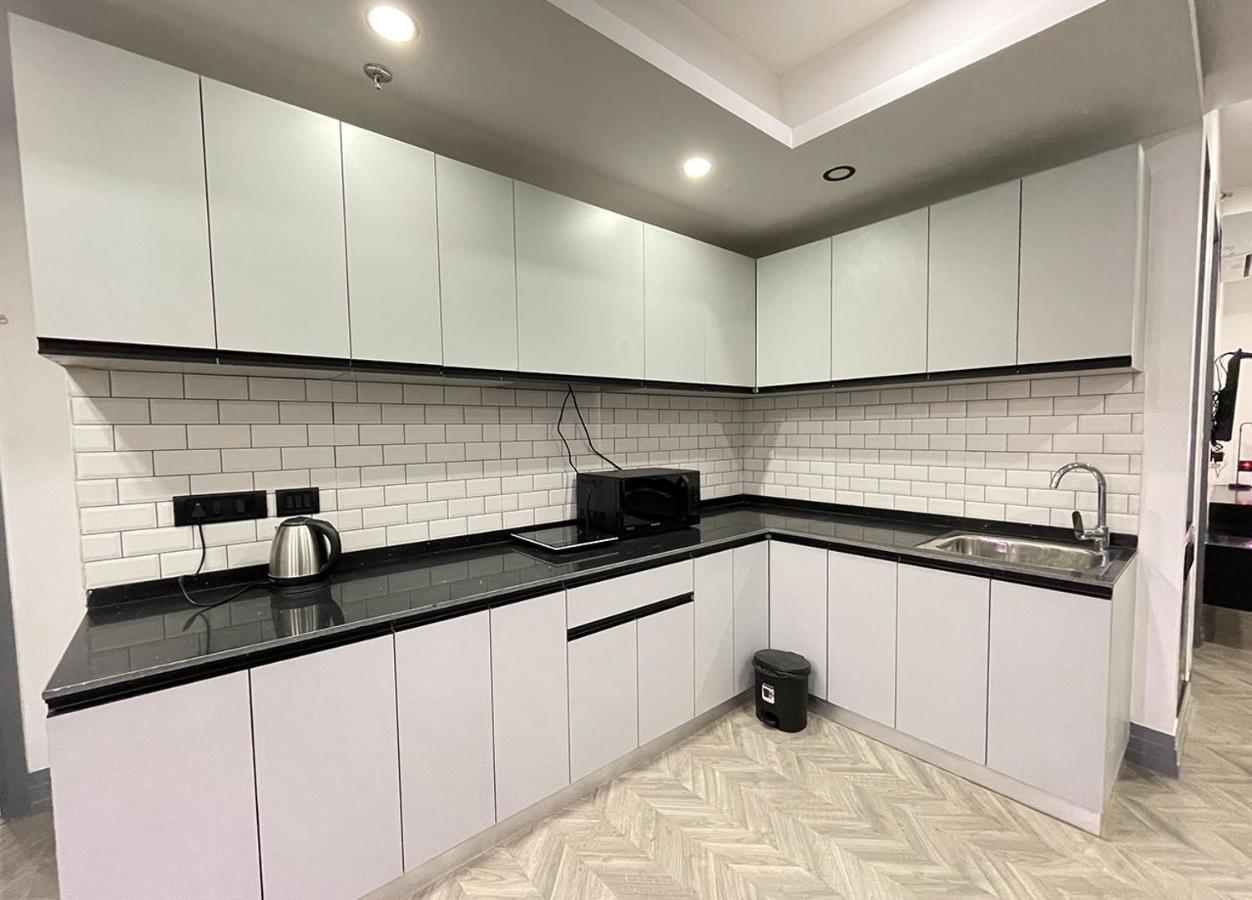 Bedchambers Serviced Apartments - Cyber City Gurgaon Eksteriør bilde