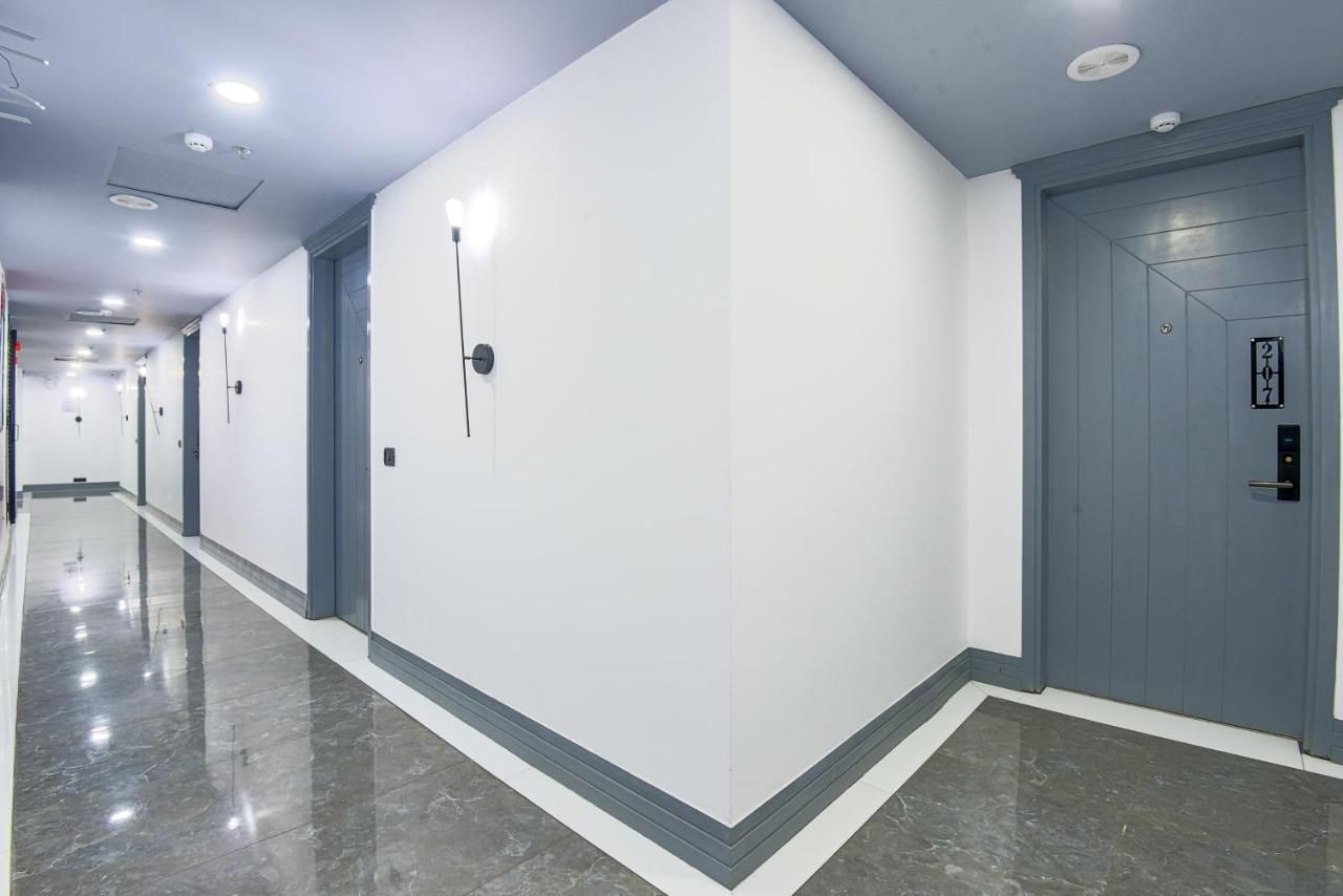 Bedchambers Serviced Apartments - Cyber City Gurgaon Eksteriør bilde