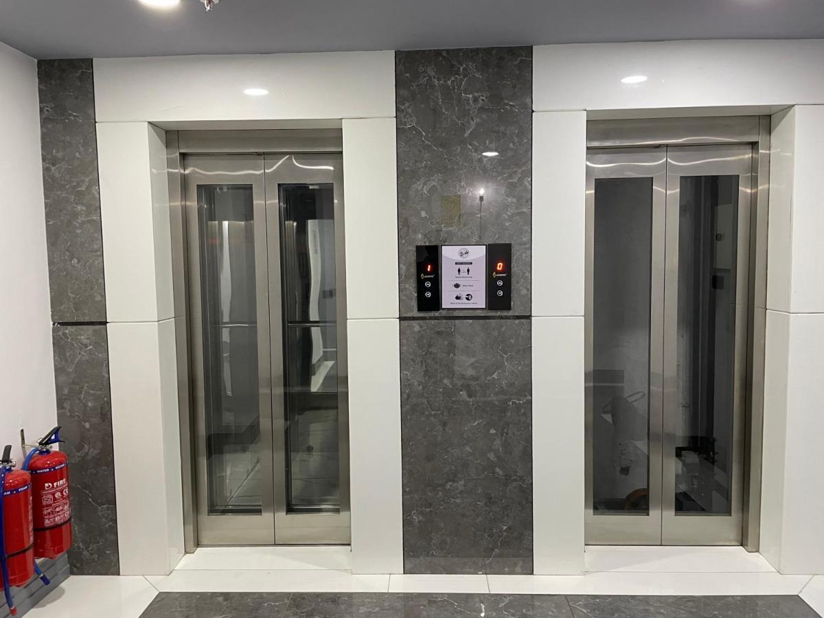 Bedchambers Serviced Apartments - Cyber City Gurgaon Eksteriør bilde