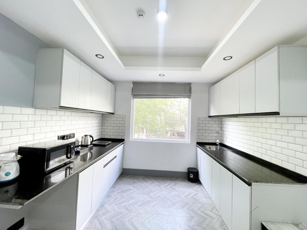 Bedchambers Serviced Apartments - Cyber City Gurgaon Eksteriør bilde