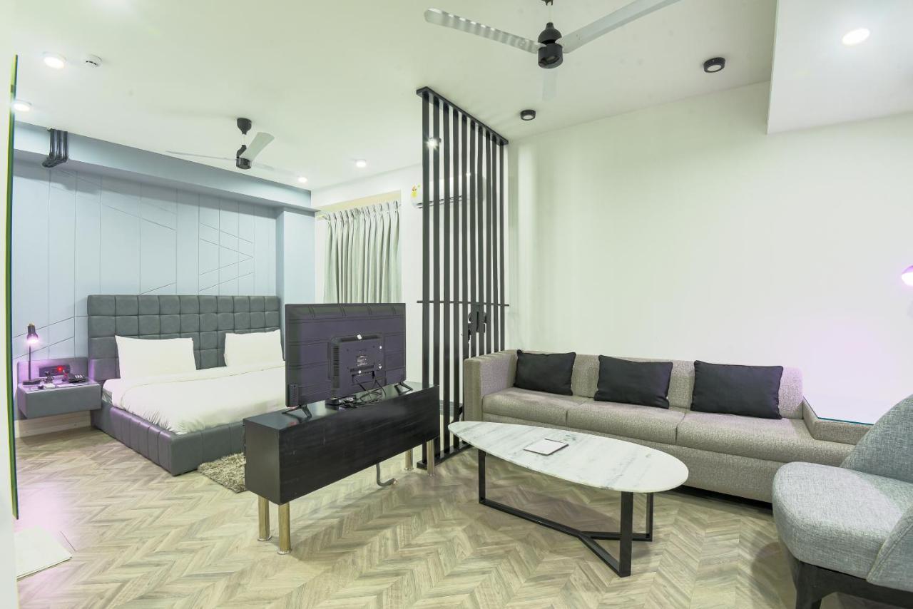 Bedchambers Serviced Apartments - Cyber City Gurgaon Eksteriør bilde
